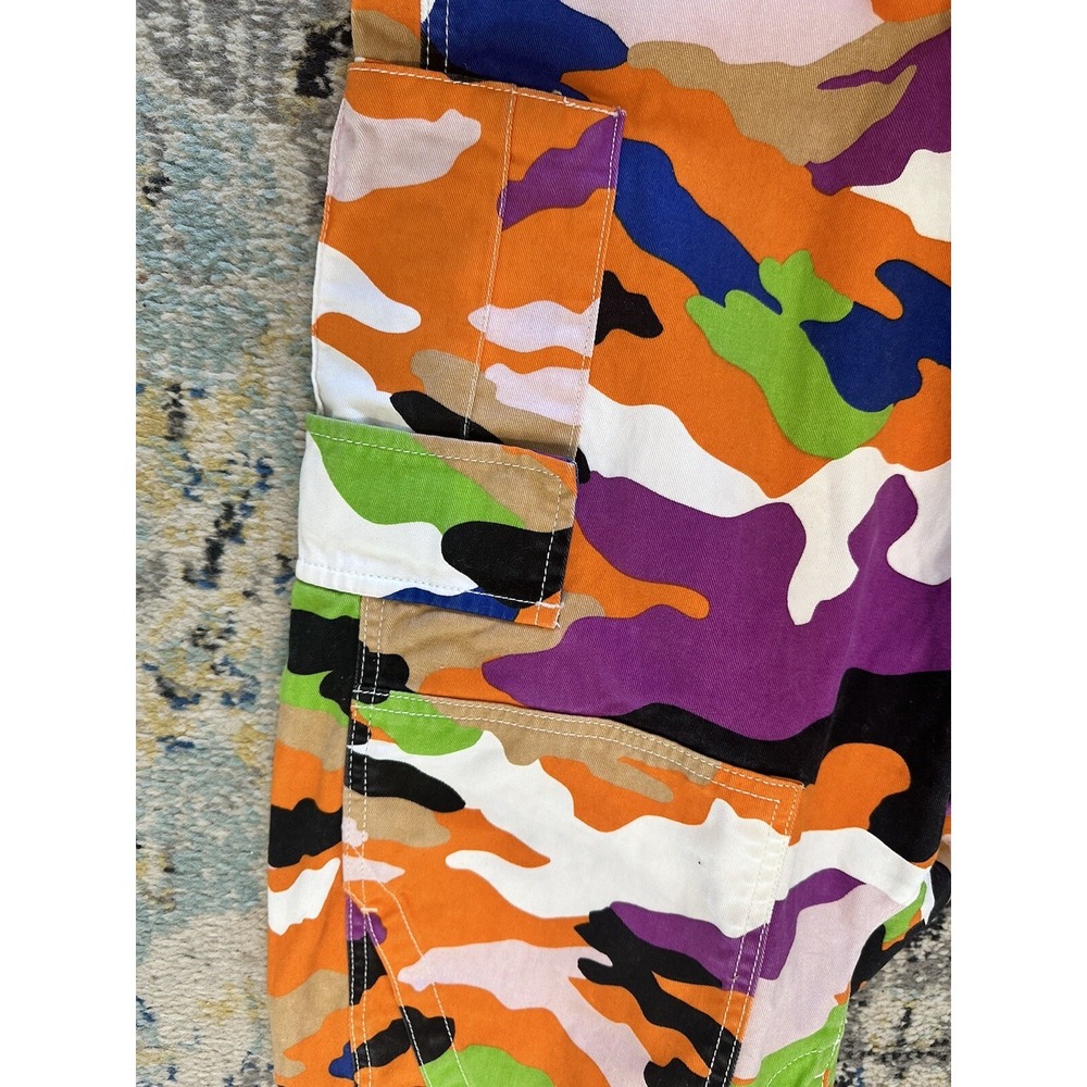 Y2K Street Style Multi Color Camo Print Cargo Pull On
BBoy, throw back - Picture 6 of 7
